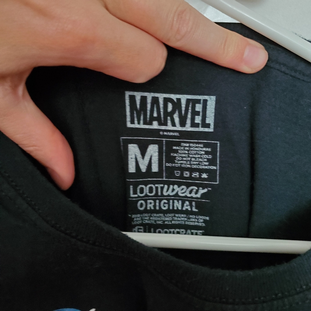 MARVEL 💀 Venom graphic black tshirt Lootcrate women's M - Picture 3 of 4